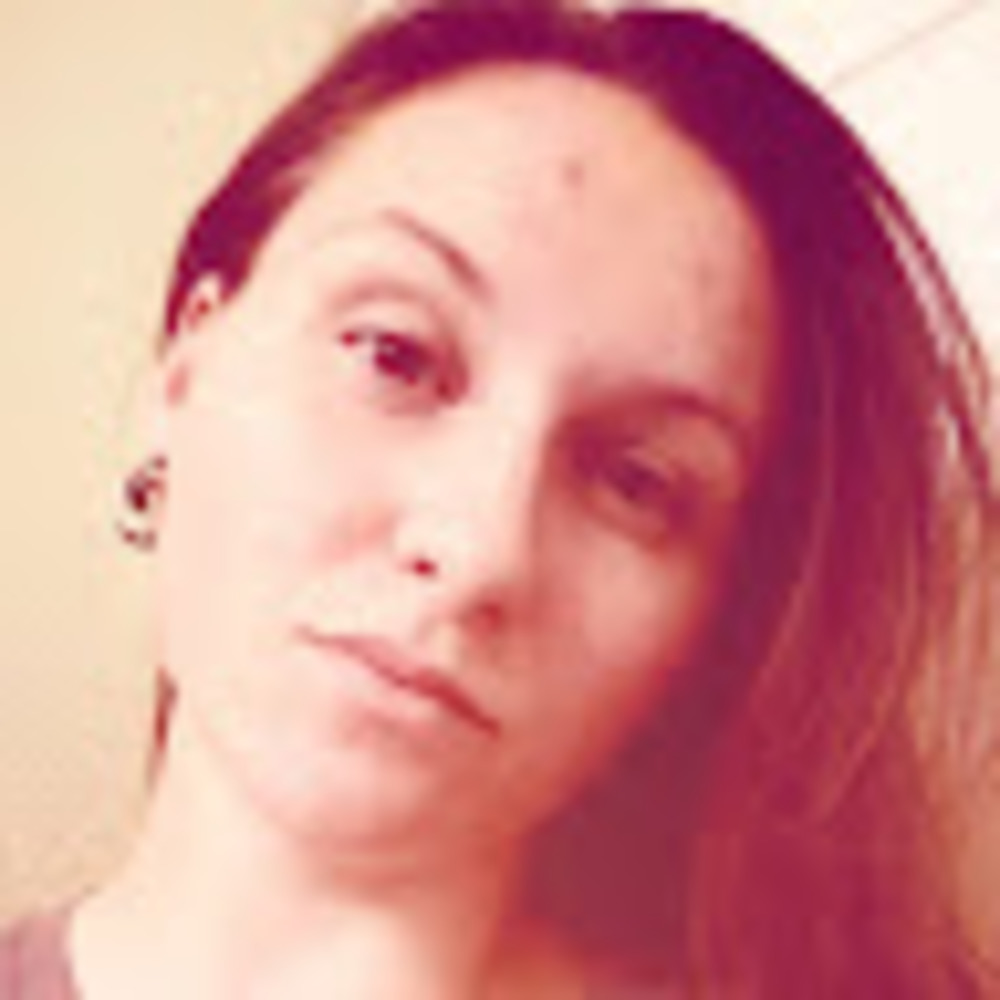 Meet your Posher, Elise